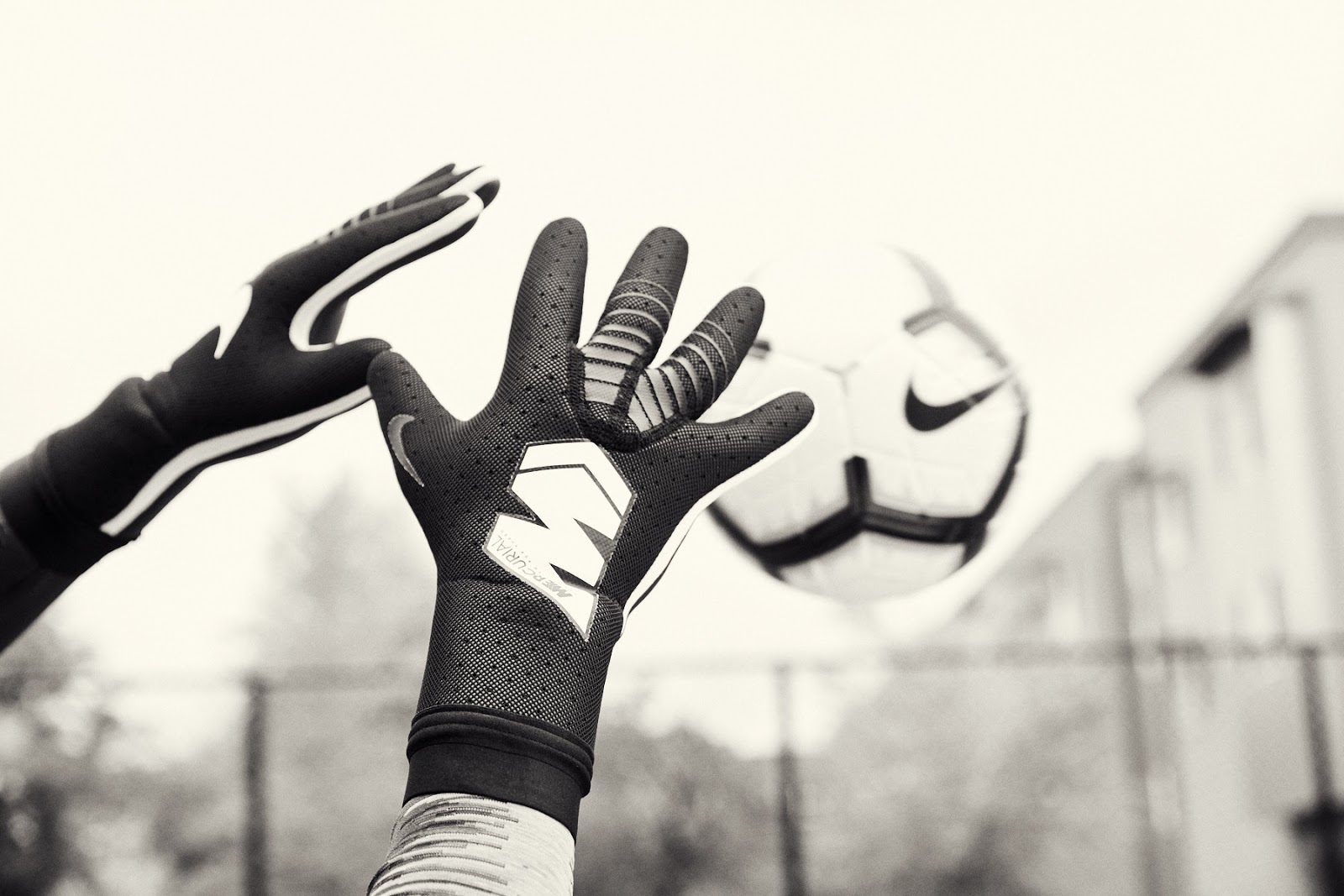 Mercurial 2025 elite gloves